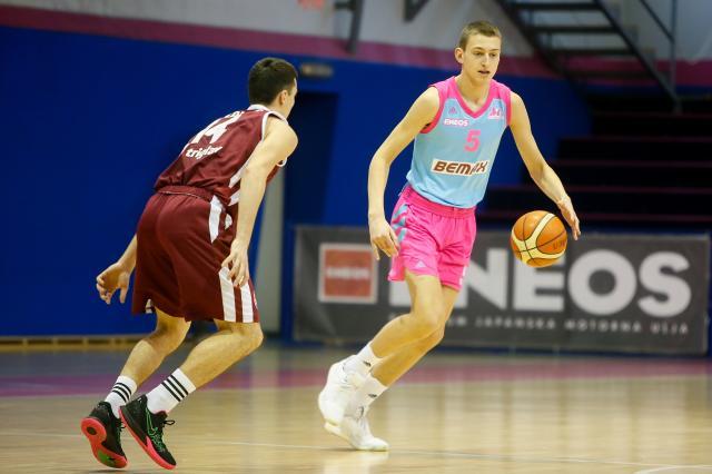 1655898789741093234.jpg juniori_mega_marinos_267077.jpg