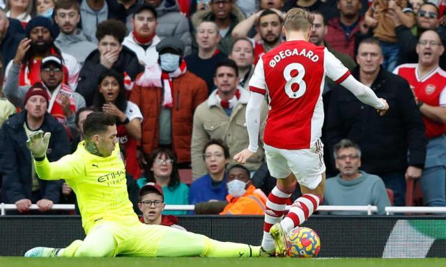 1641080794293013719.jpg 4000.jpg